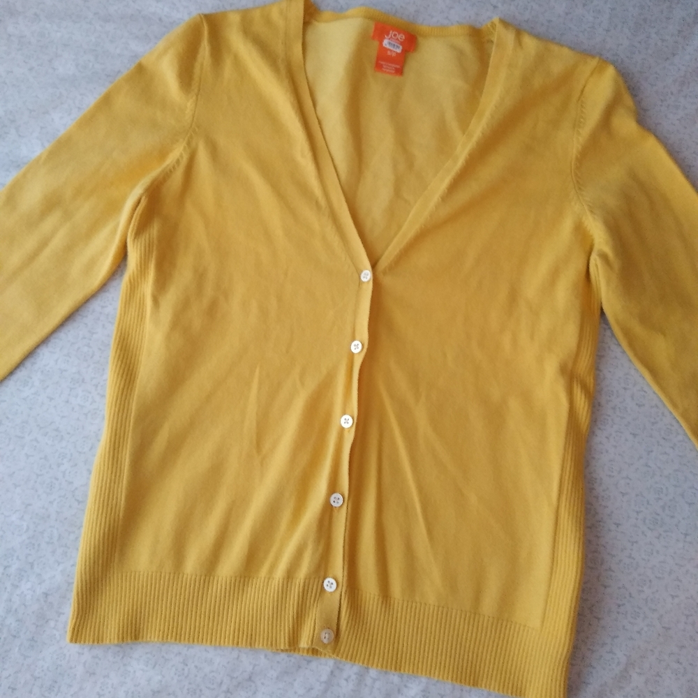 Joe Fresh Yellow V neck Button down Cardigan 3/4 length Sleeve Women's Small